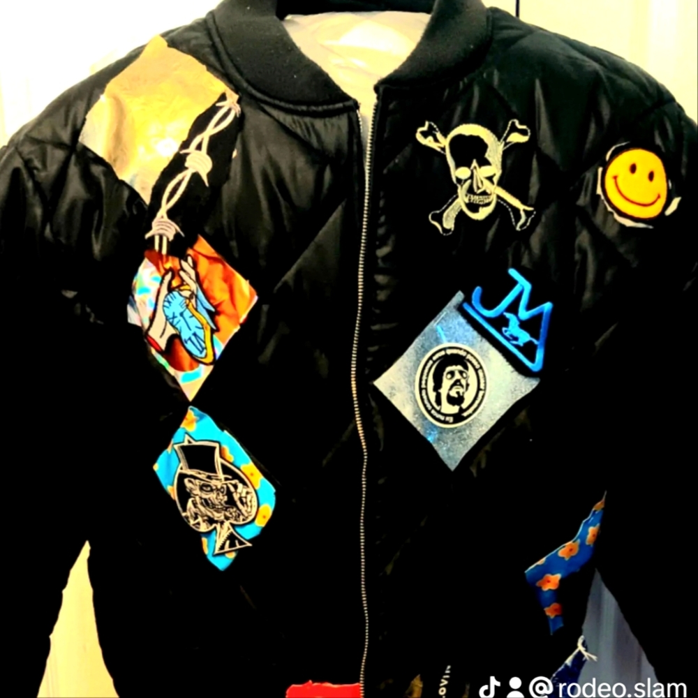 Unique Puffer Jacket. Large Art Deco design